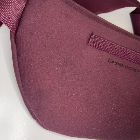 Dagne Dover Ace Neoprene Belt Bag Fanny Pack in Burgundy Currant Eclipse - Picture 10 of 10
